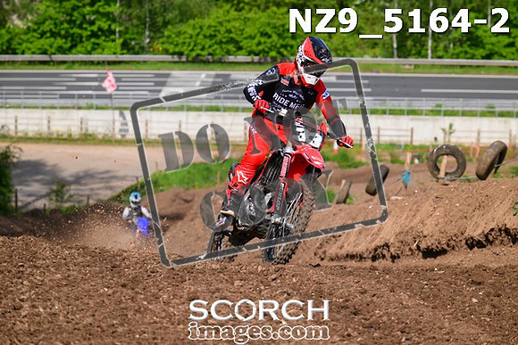 NZ9_5164-2