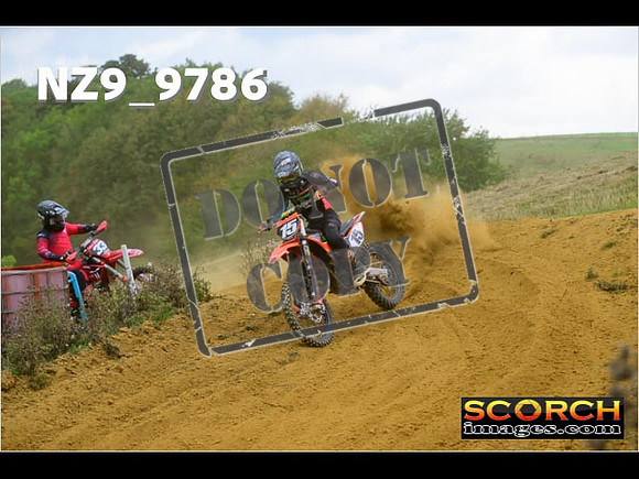 Experts-208