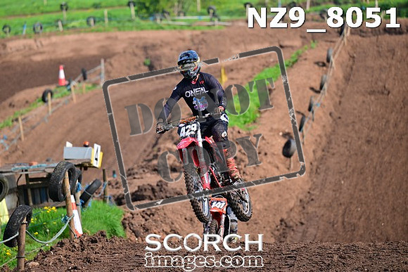 NZ9_8051