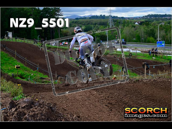 Experts-060