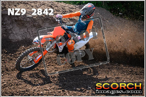 Apex Thur 15-Jun-066