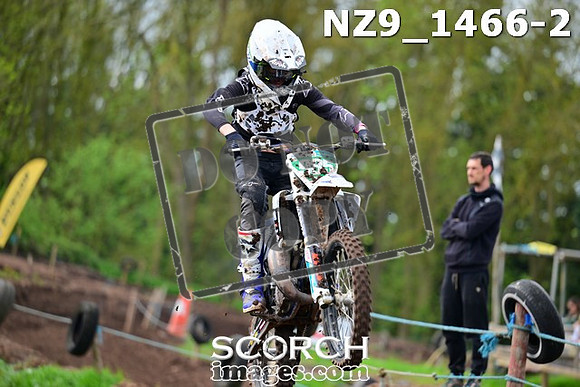 NZ9_1466-2