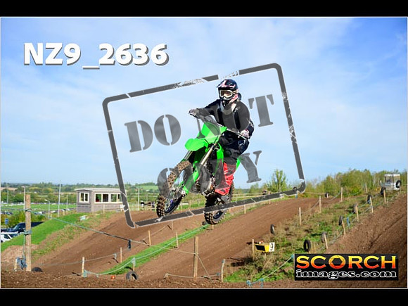 Experts-087