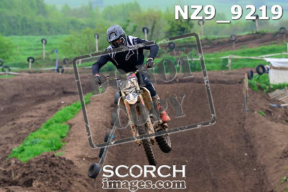NZ9_9219