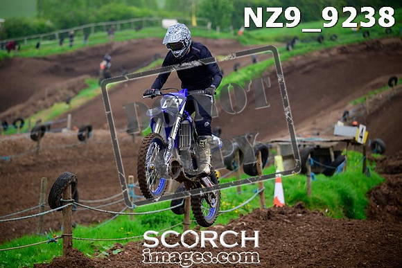 NZ9_9238