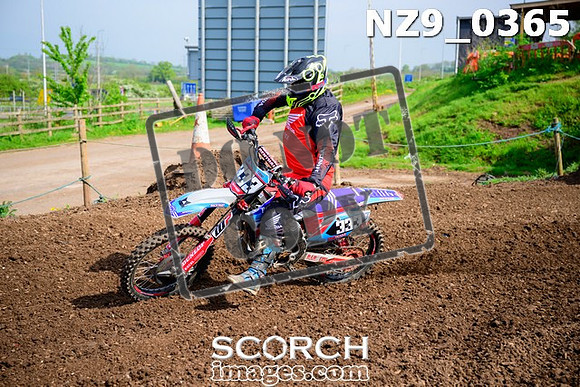 NZ9_0365