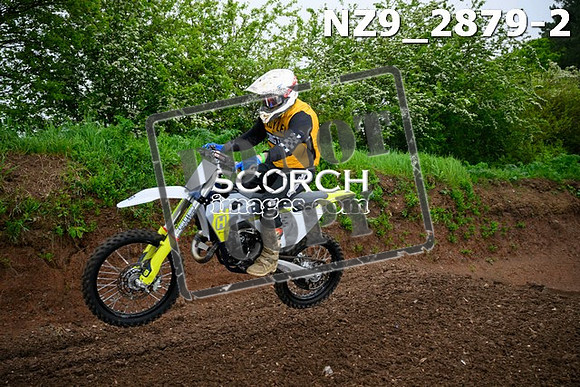NZ9_2879-2