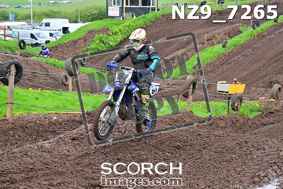 NZ9_7265