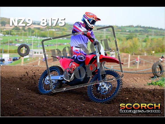 Inters-076