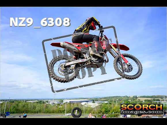 Experts-156