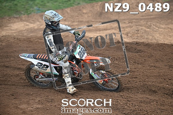NZ9_0489