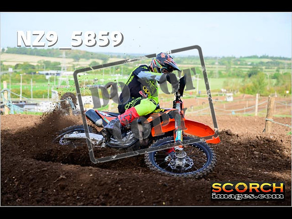 Experts-088