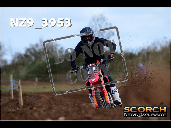 Experts-097