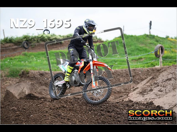 Thur08May-018