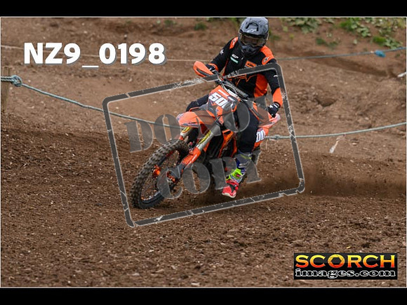 Thur25Apr-305