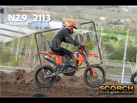 Inters-087
