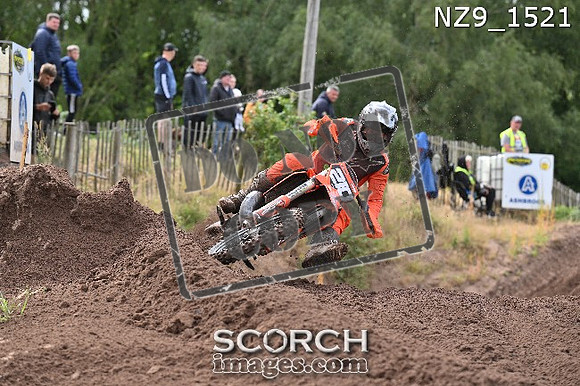 NZ9_1521