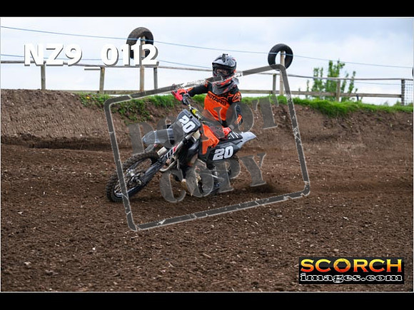 Thur25Apr-229