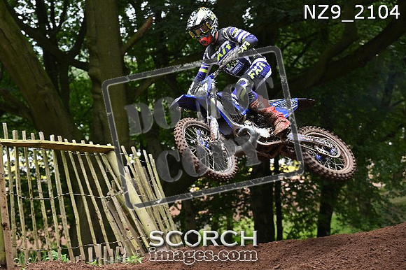 NZ9_2104