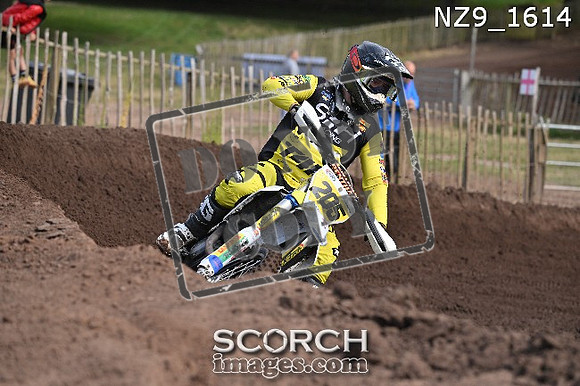NZ9_1614