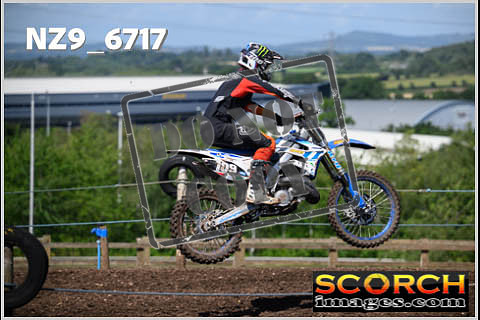 Experts-163
