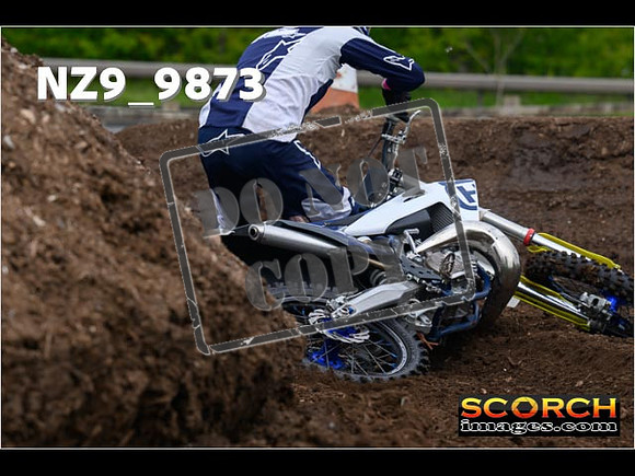 Thur25Apr-013