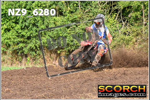 Experts-095