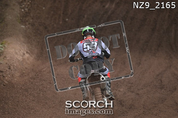 NZ9_2165