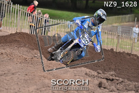 NZ9_1628