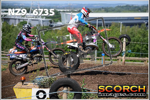 Experts-180