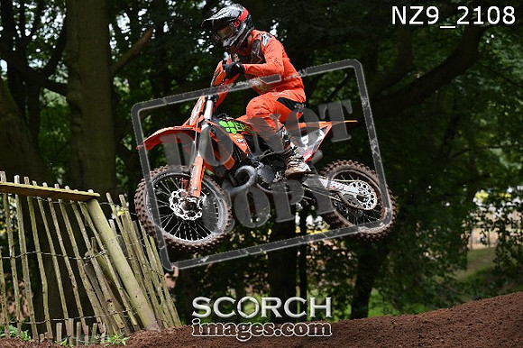 NZ9_2108