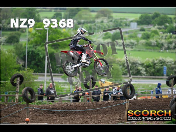 Experts-086