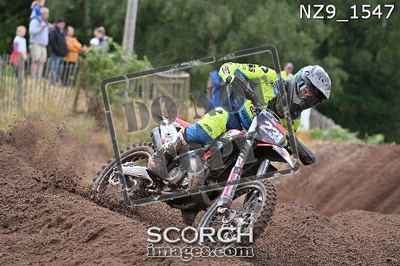 NZ9_1547