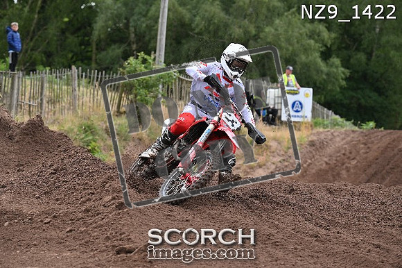 NZ9_1422