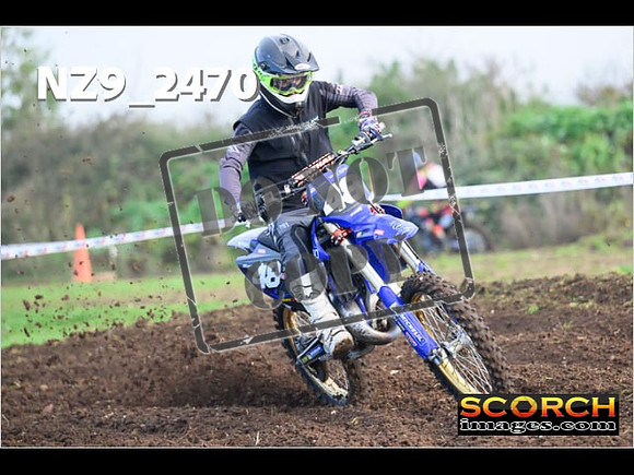Experts-060
