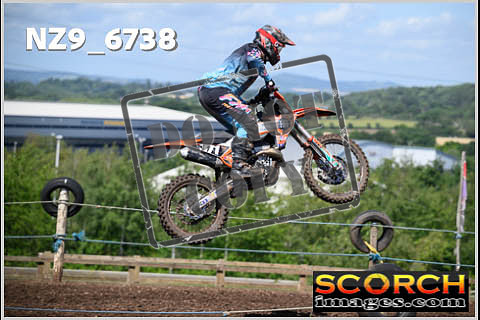 Experts-183