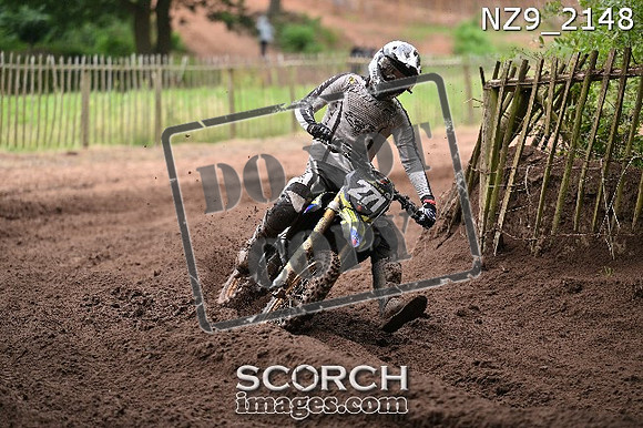 NZ9_2148