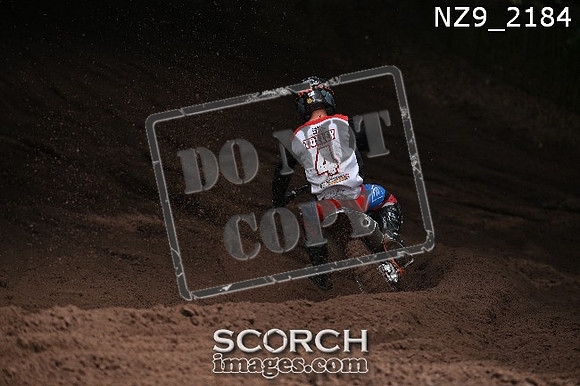 NZ9_2184