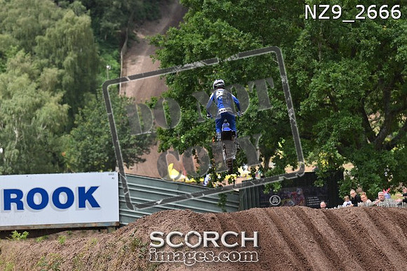 NZ9_2666
