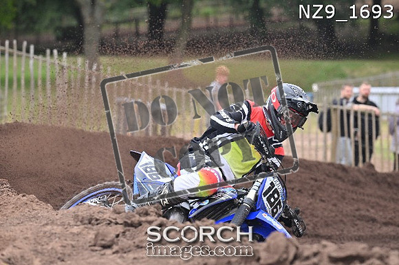 NZ9_1693