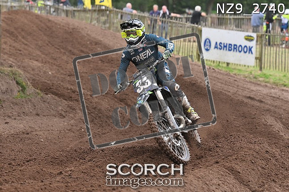 NZ9_2740