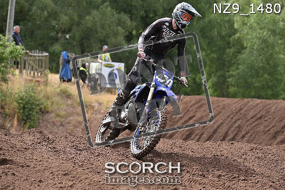 NZ9_1480