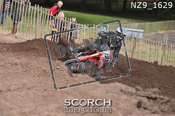 NZ9_1629