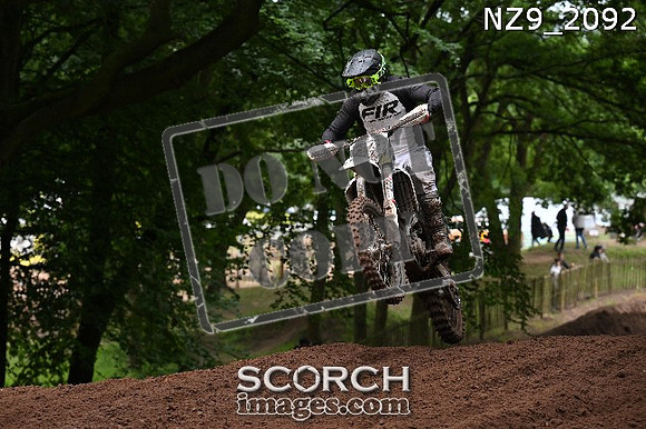 NZ9_2092