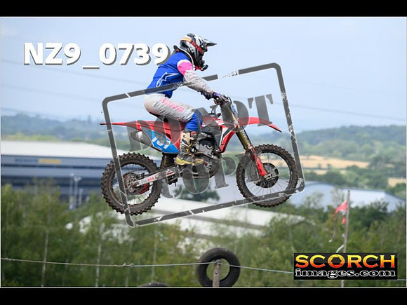 Experts-097