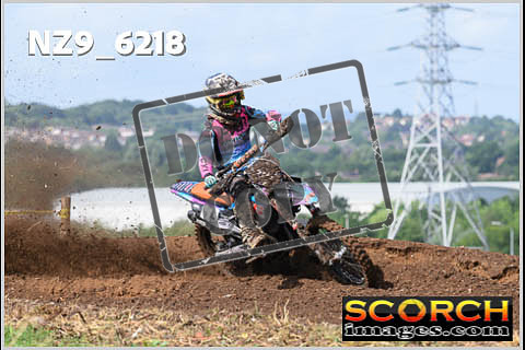 Experts-040