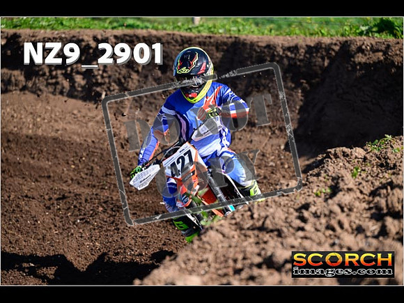 Experts-073