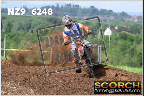 Experts-067
