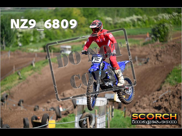 Thur01May-098