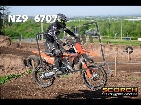 Thur01May-012